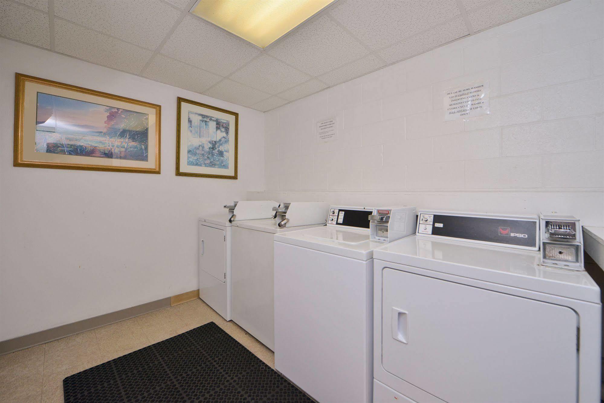 Days Inn By Wyndham Doswell \/ Kings Dominion Area Buitenkant foto